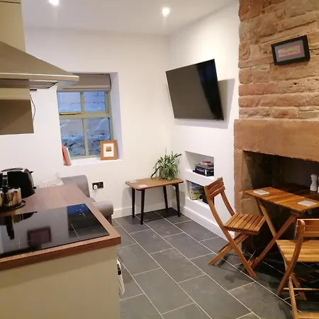 Апартаменты The Burrow *