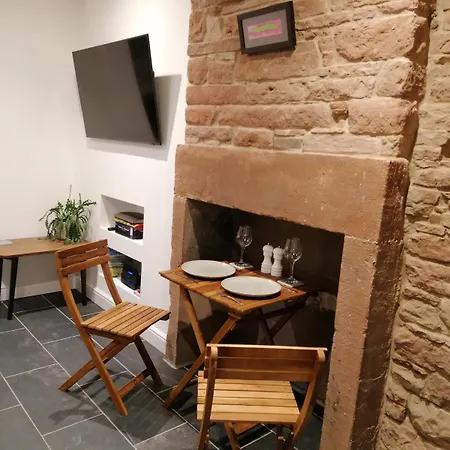 The Burrow Апартаменты
